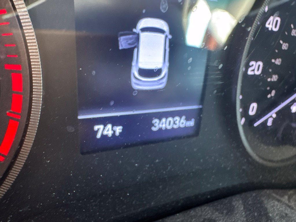 Used 2019 Blue Hyundai SE image 17