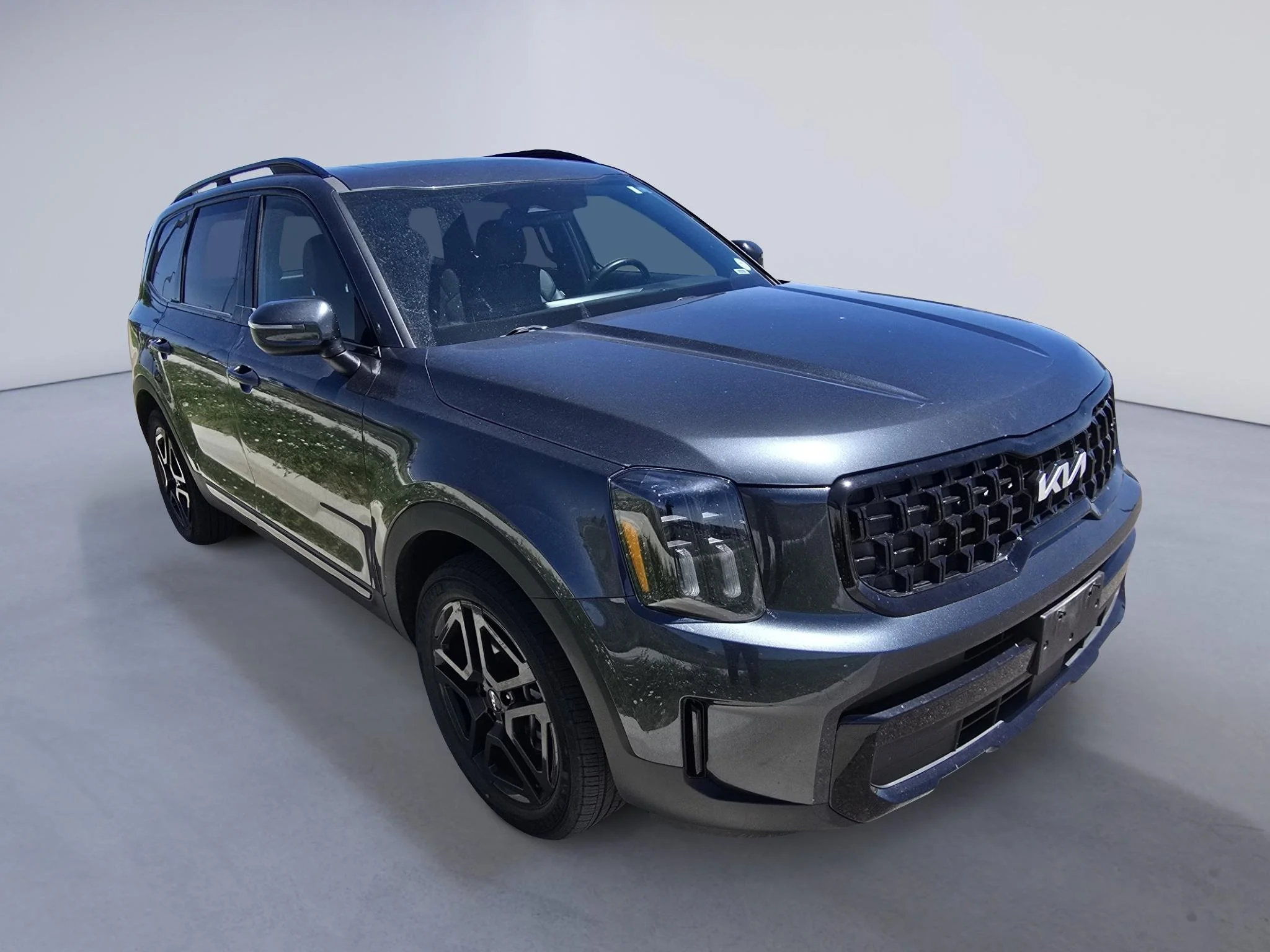Used 2024 Gravity Gray Kia EX X-Line image 7