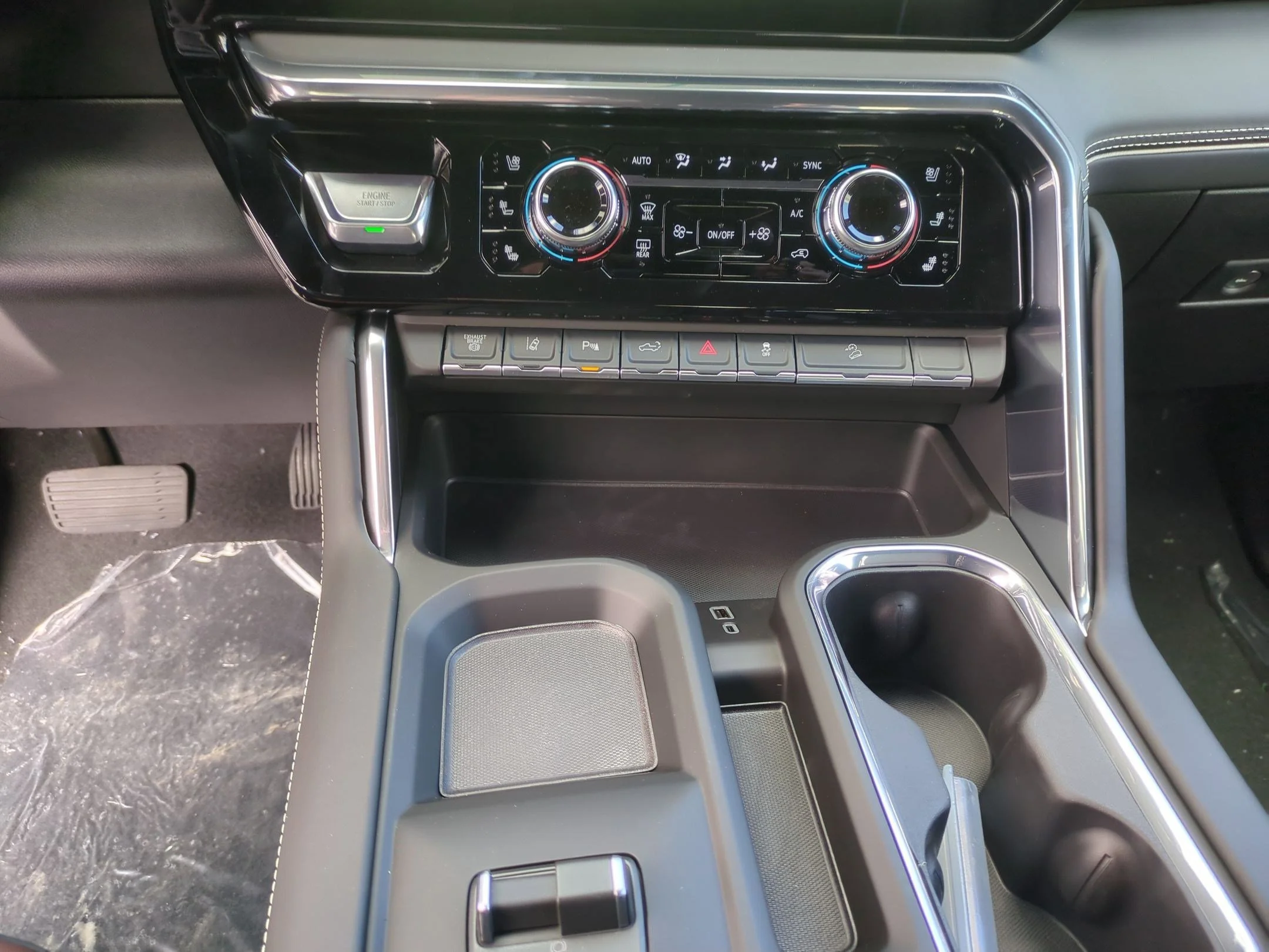 New 2026 Onyx Black GMC Denali Ultimate image 14
