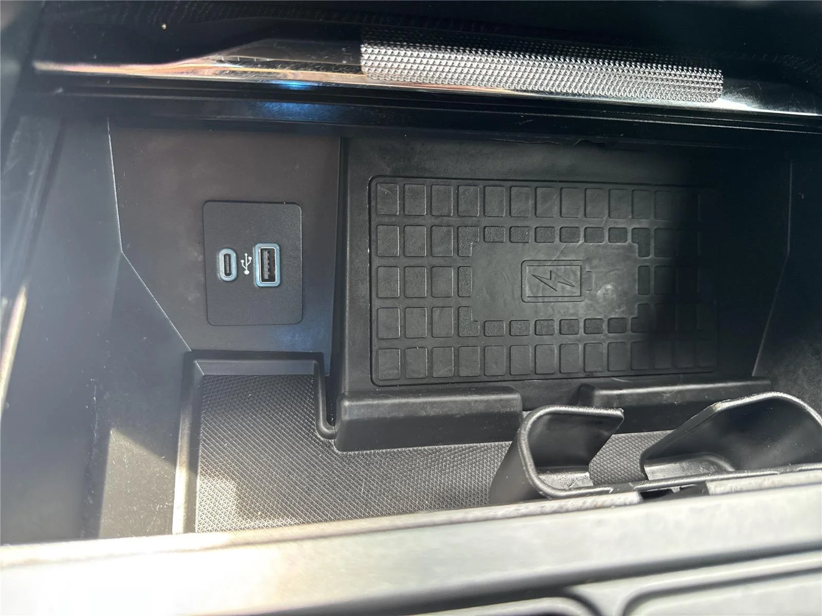 Used 2021 Carbonized Gray Ford Platinum image 33