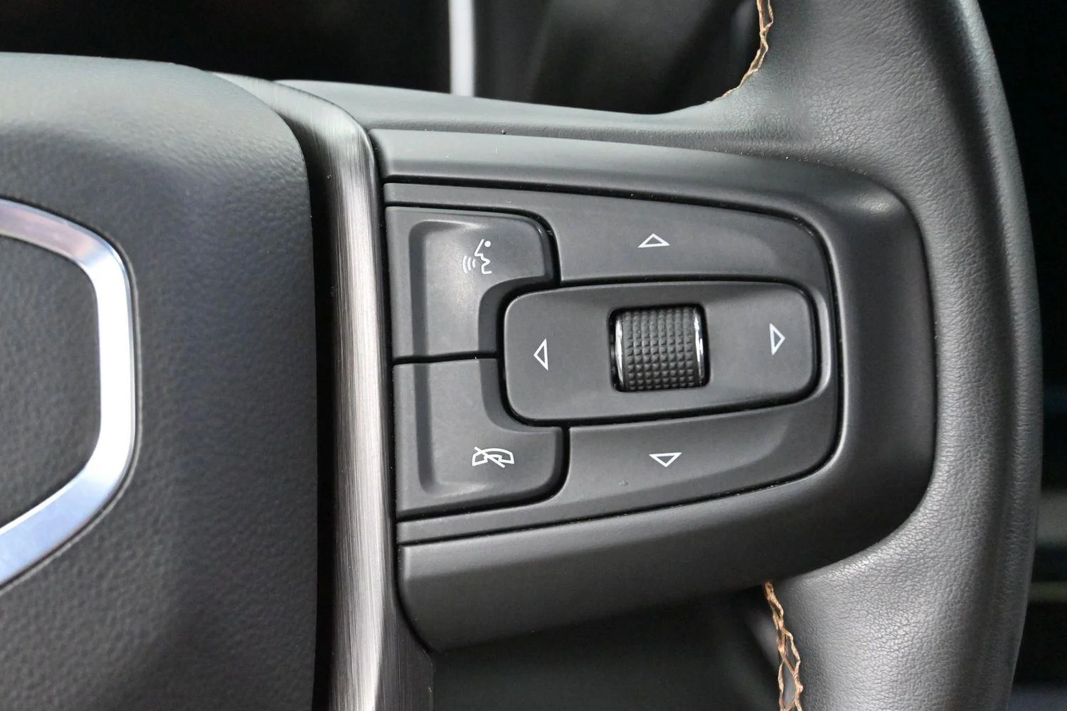 Used 2024 Onyx Black GMC AT4 image 19