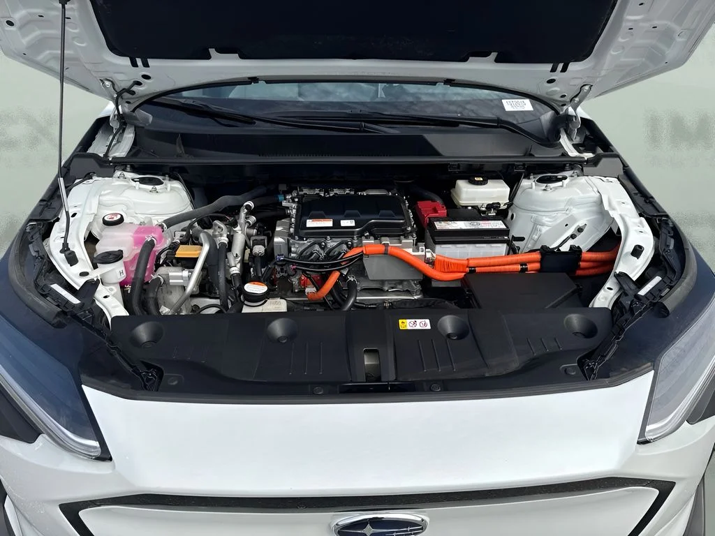 Used 2023 White Subaru Touring image 24