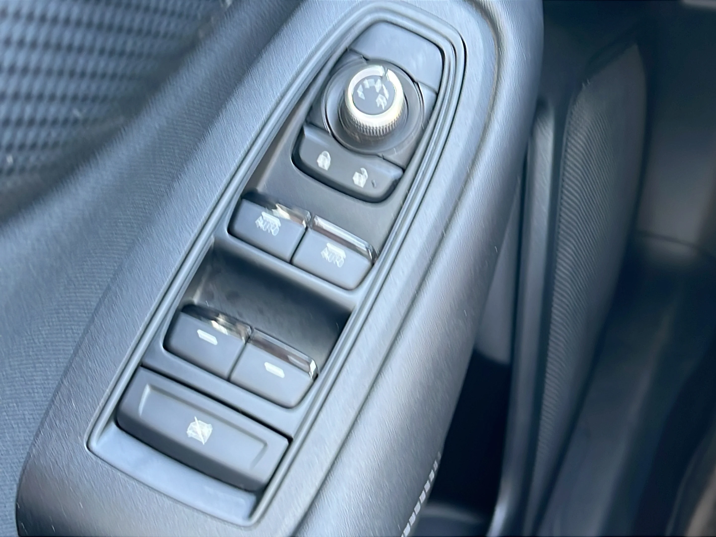 Used 2025 Ice Silver Metallic Subaru Premium image 18