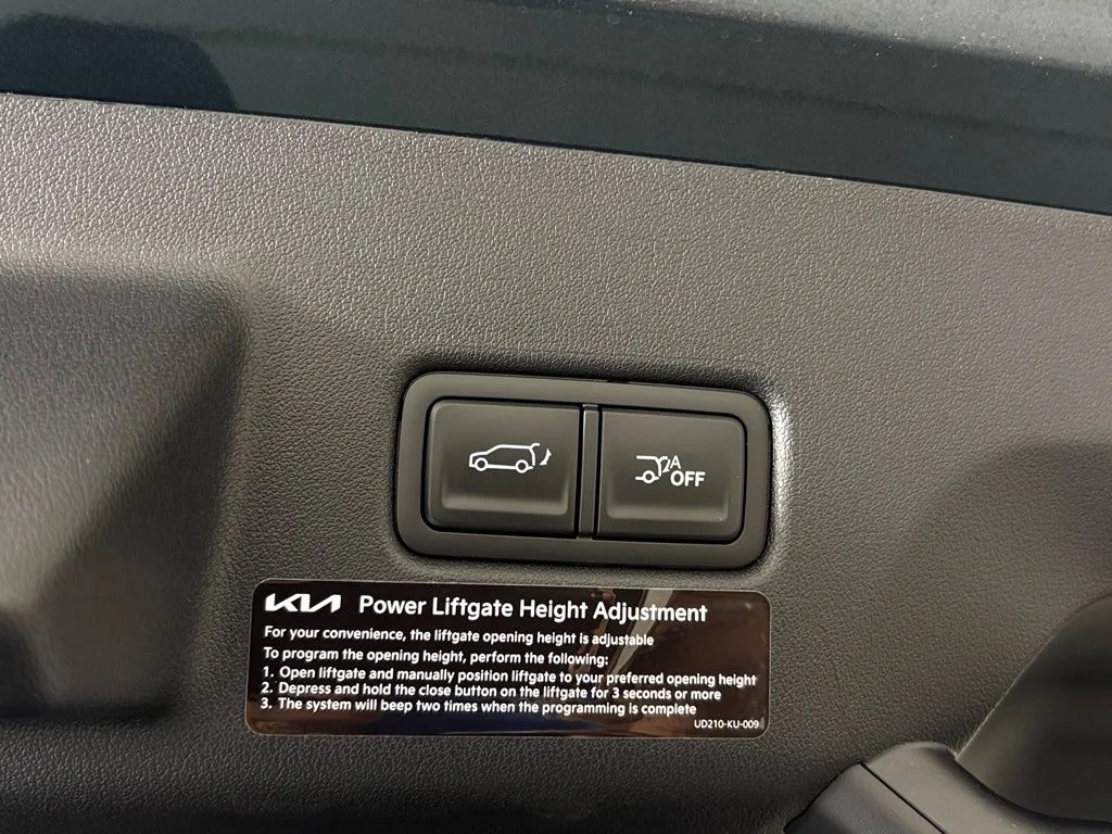 New 2027 Black Jade Green Kia X-Line EX image 43