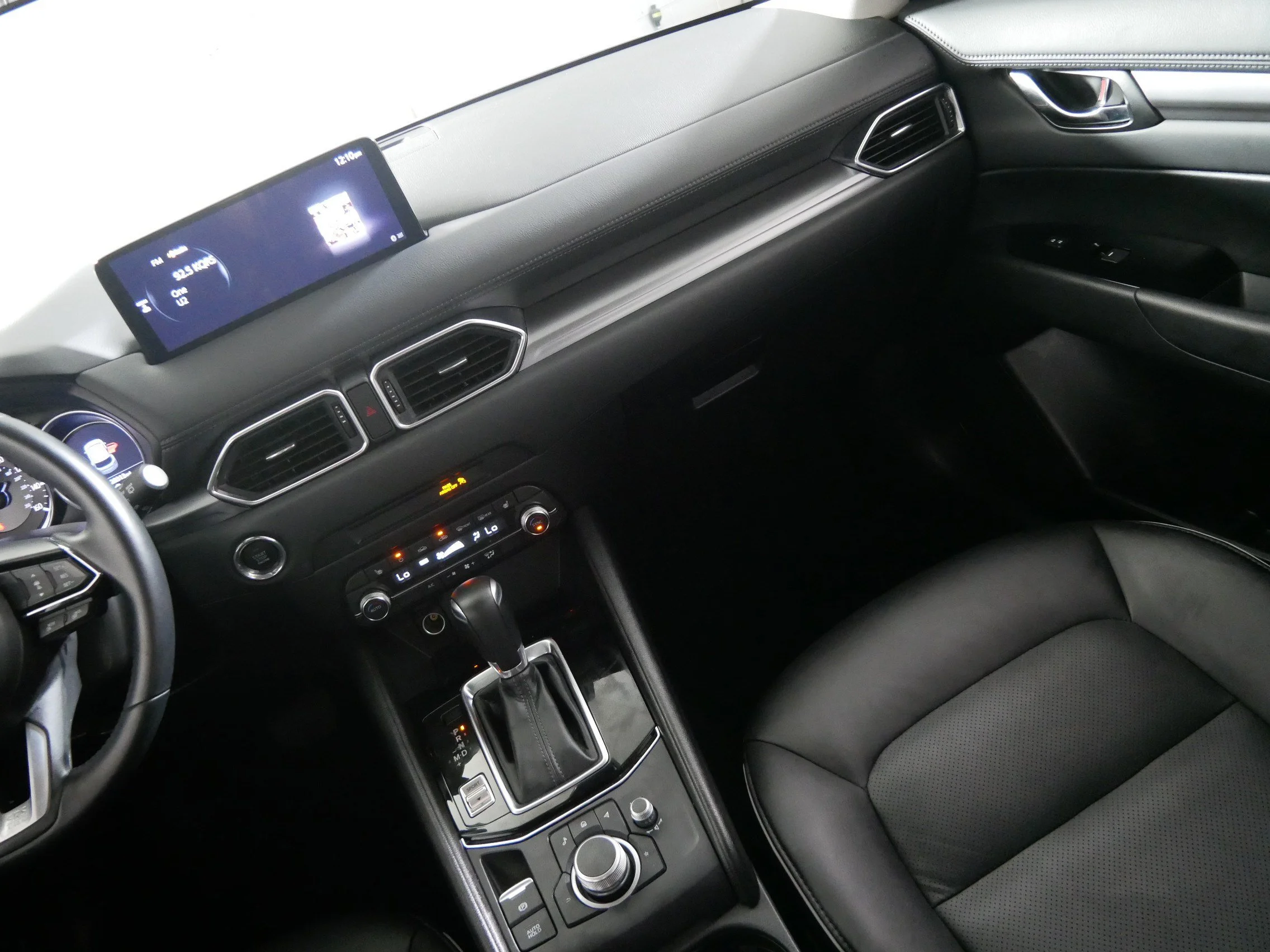 Used 2025 Platinum Quartz Metallic Mazda 2.5 S Select Package image 11