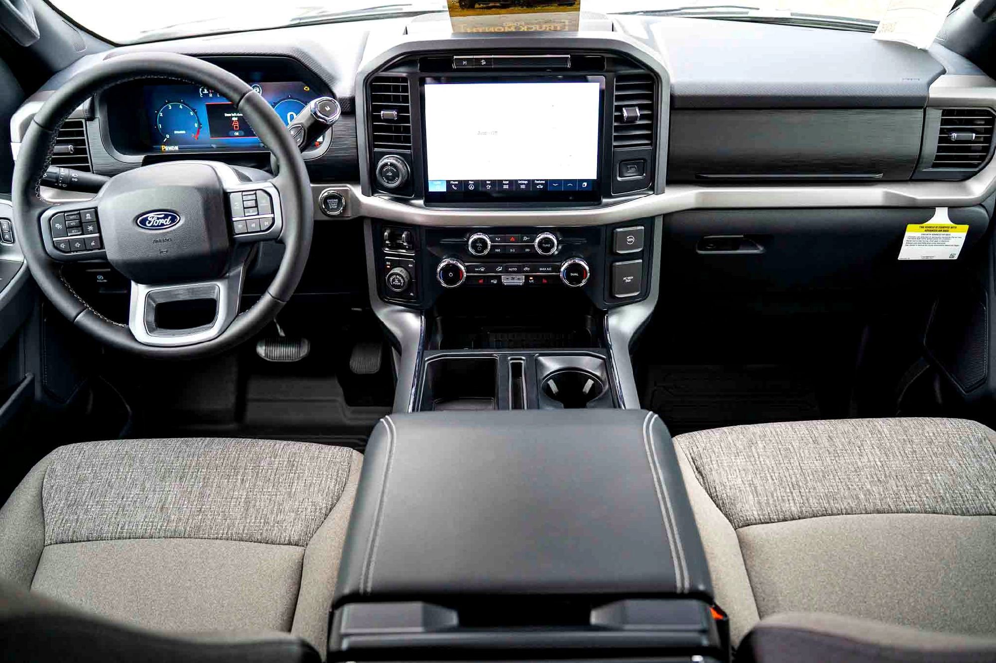 New 2025 Agate Black Metallic Ford XLT image 20