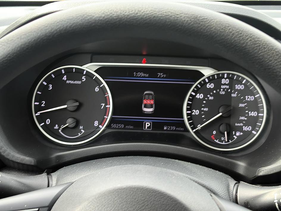 Used 2025 Fresh Powder Nissan SV image 31