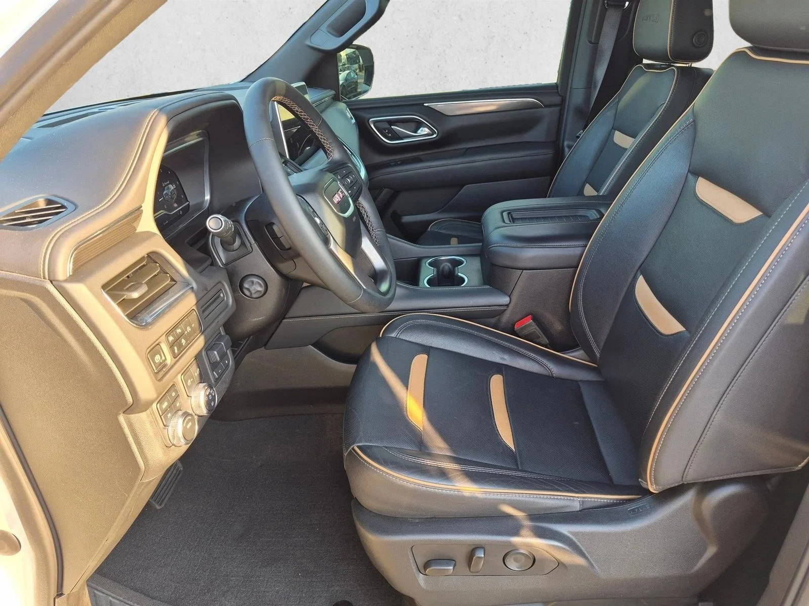 Used 2023 Summit White GMC AT4 image 16