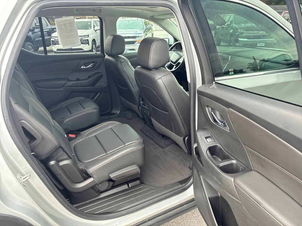 Used 2020 SILVER ICE METALLIC Chevrolet LT Leather image 40