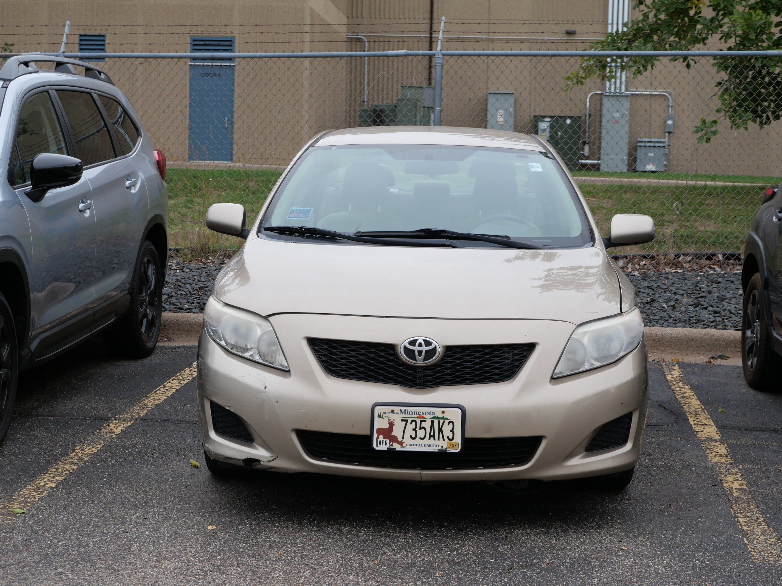 Used 2009 Desert Sand Mica Toyota LE image 2
