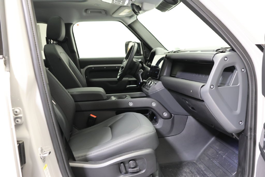 Certified Used 2026 Borasco Grey Metallic Land Rover S image 40