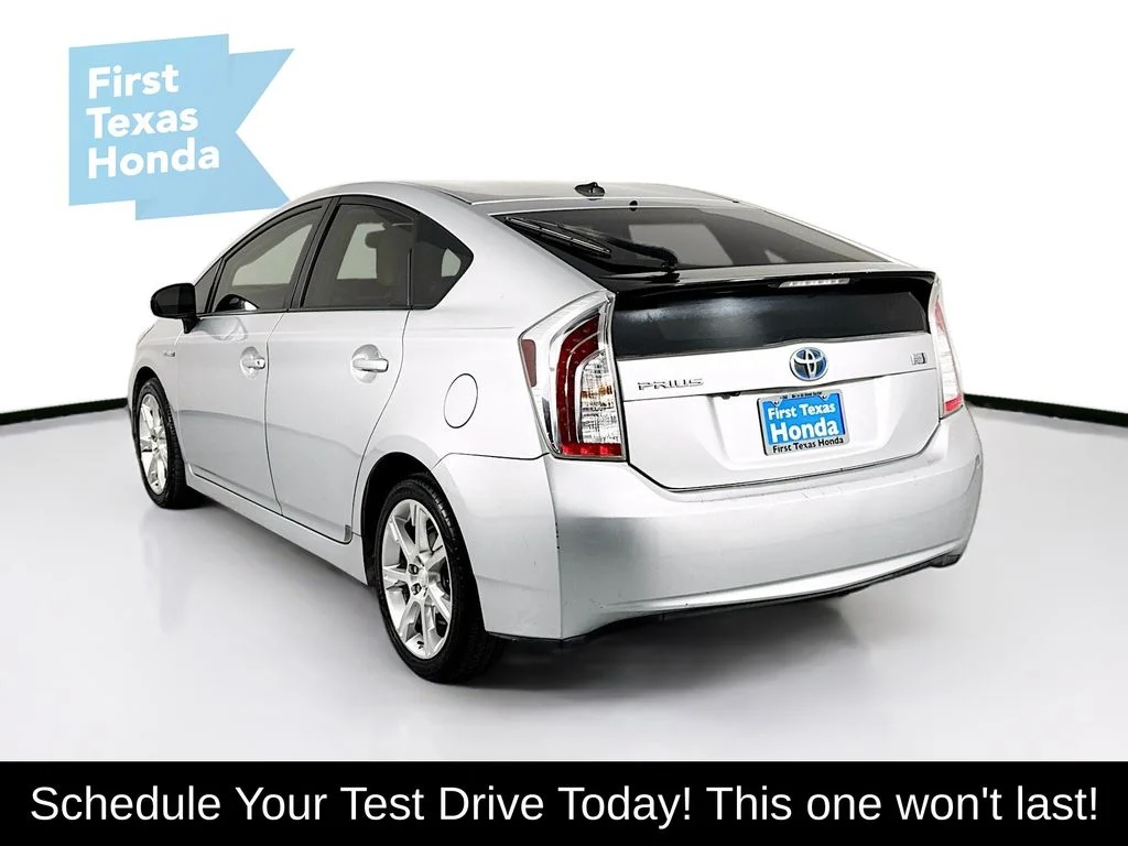 Used 2014 Classic Silver Metallic Toyota Three image 5