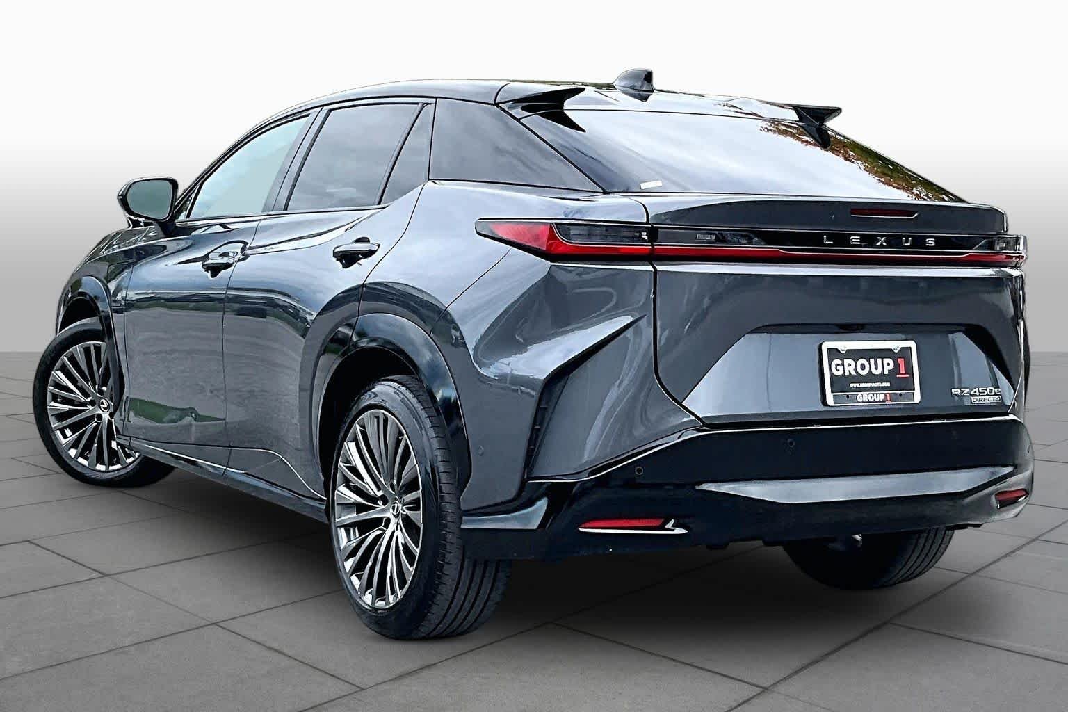 Used 2023 Cloudburst Gray/Black Lexus Luxury image 11