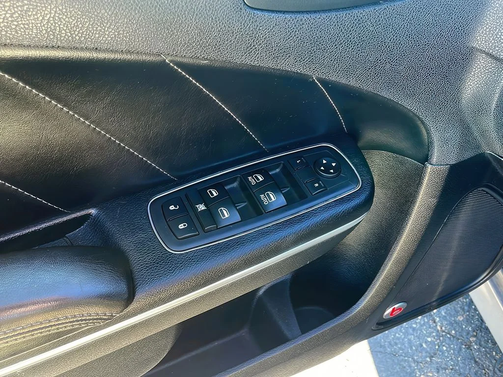 Used 2018 Destroyer Gray Clearcoat Dodge R/T Scat Pack image 11