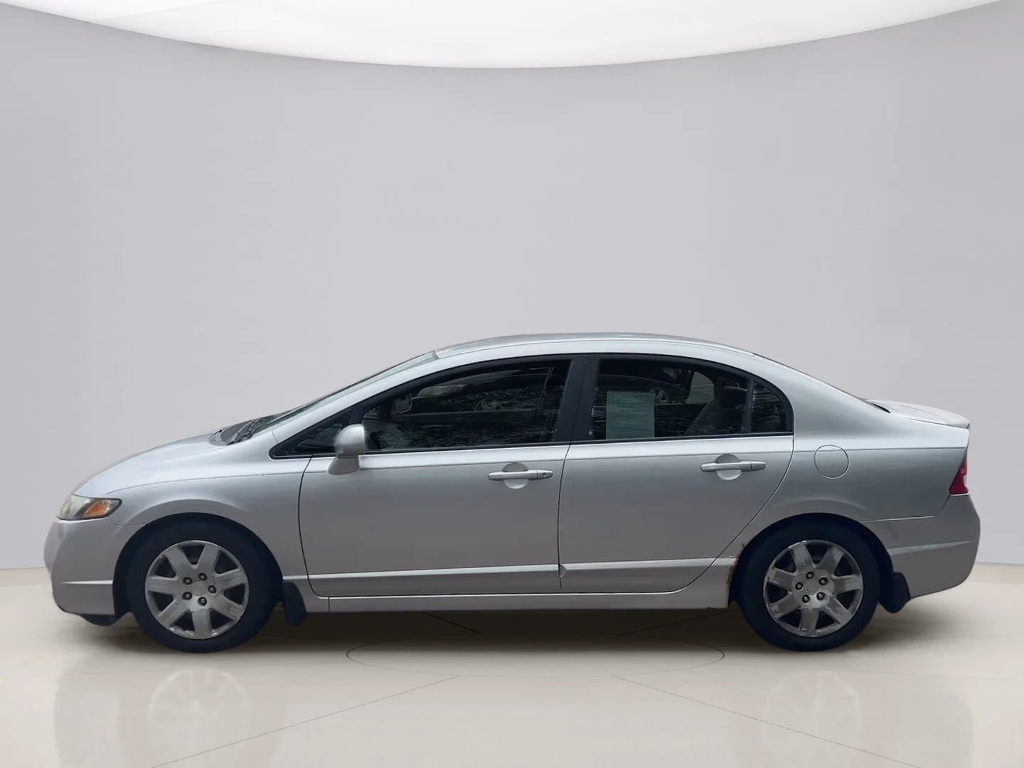 Used 2010 Silver Honda LX image 2