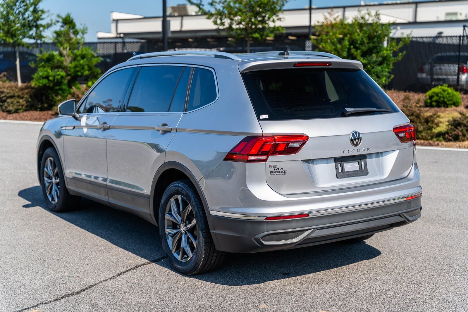 Used 2023 Silver Volkswagen 2.0T SE image 5