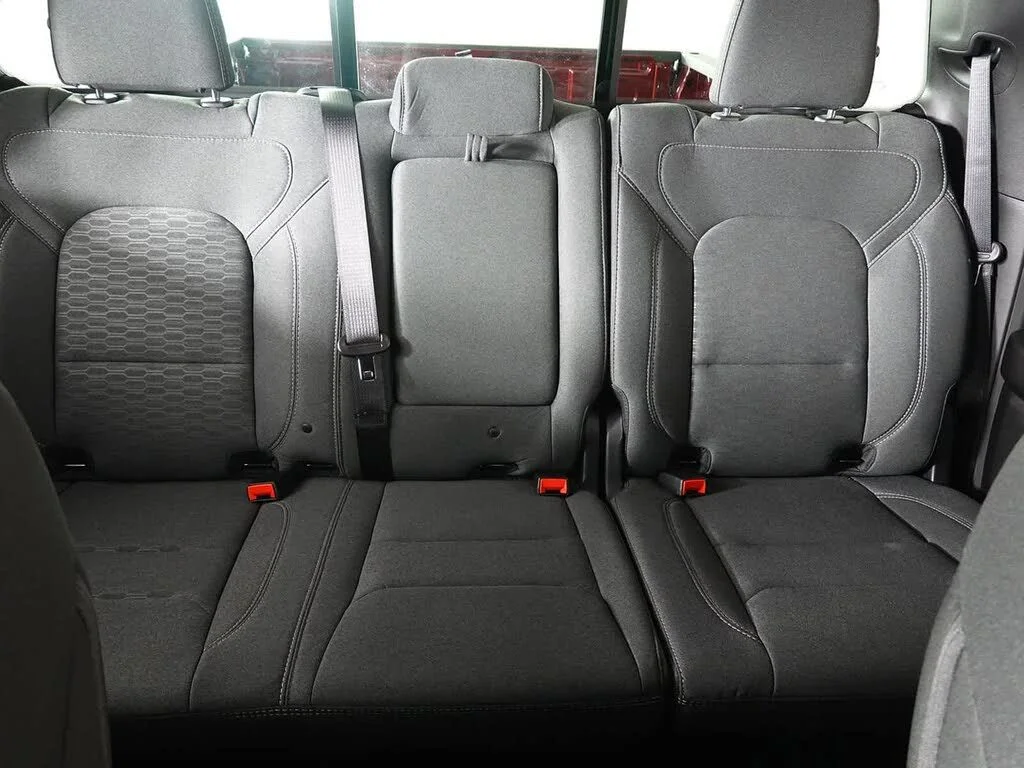 2026 RAM 1500 Warlock - Photo 19