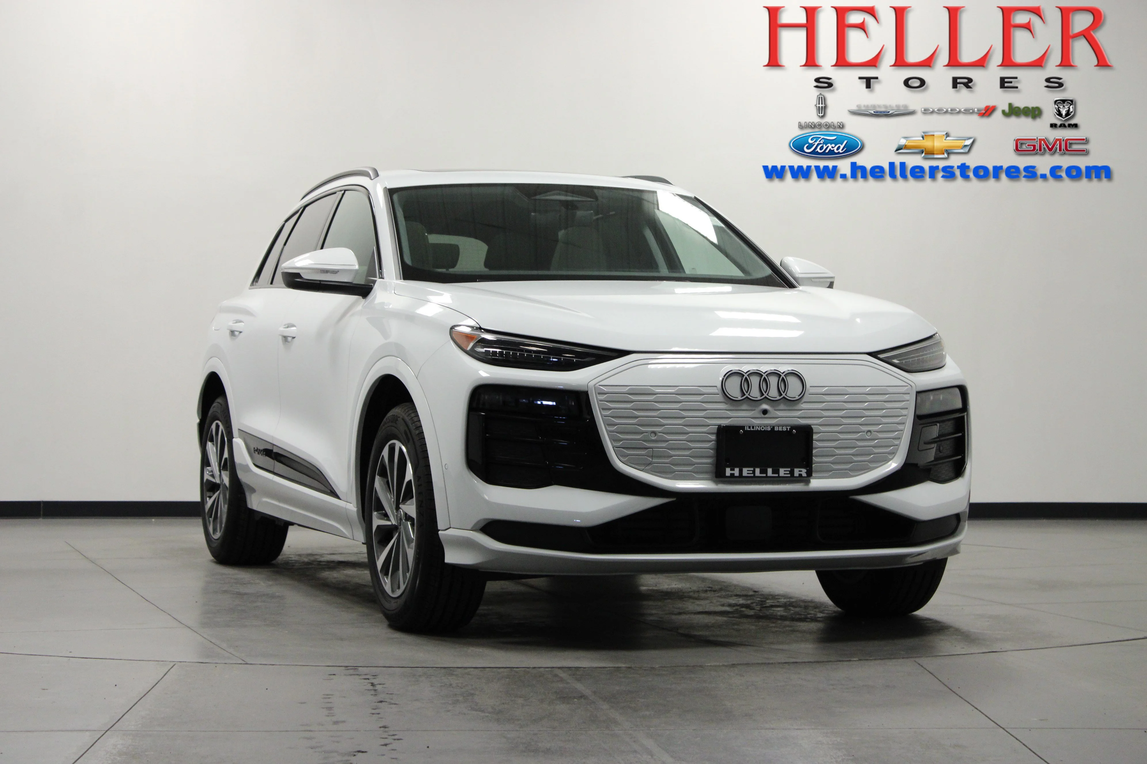 Used 2025 Glacier White Metallic Audi Premium Plus image 1