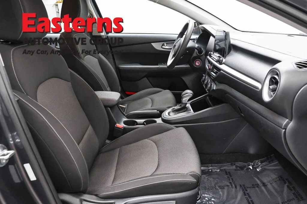 Used 2024 Gray Kia LXS image 23