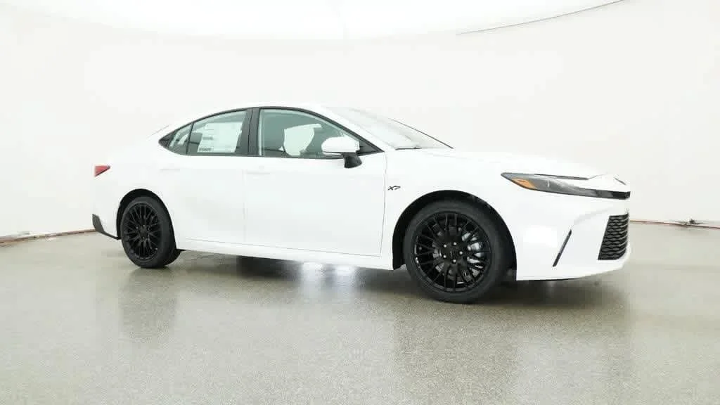 New 2026 Ice Cap Toyota LE image 28