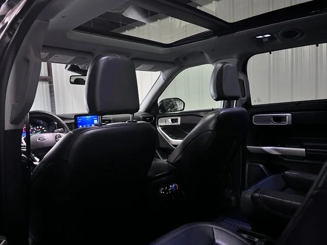 Used 2021 Black Ford Limited image 9