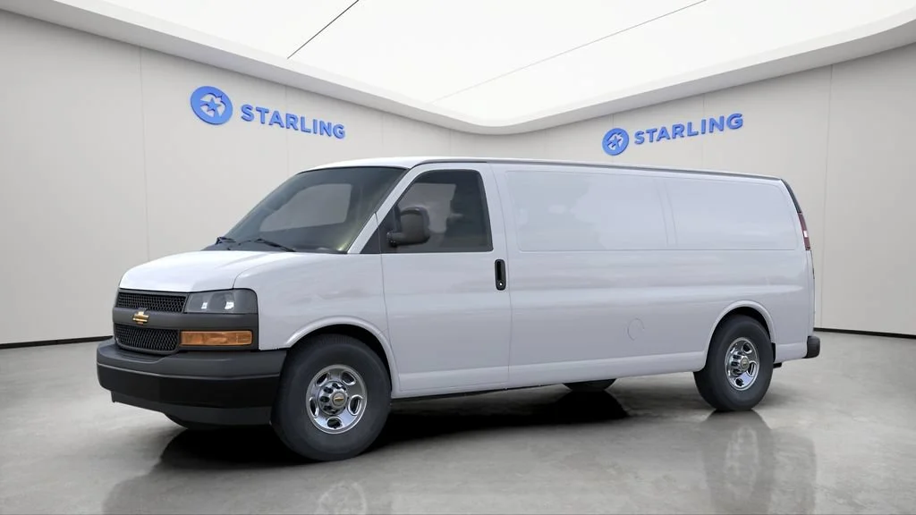 New 2026 Summit White Chevrolet 1WT image 3