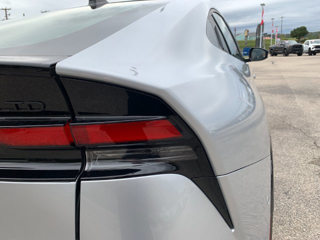 New 2027 Cutting Edge Toyota Limited AWD image 33