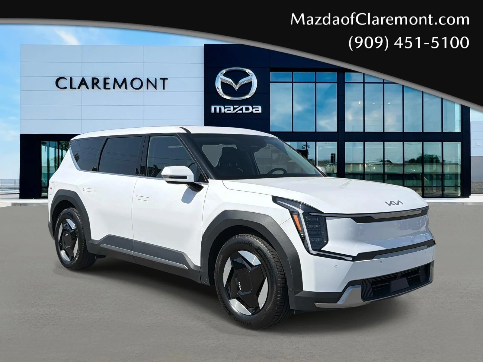 2026 Kia EV9 Light L/R's photo
