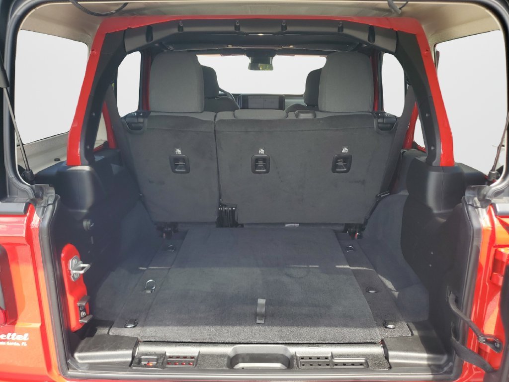 Used 2025 Red Jeep Sport S image 9
