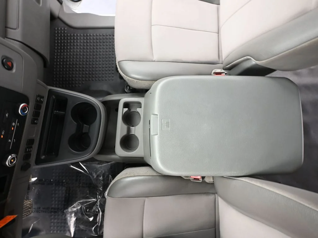 Used 2019 White Nissan SV image 30
