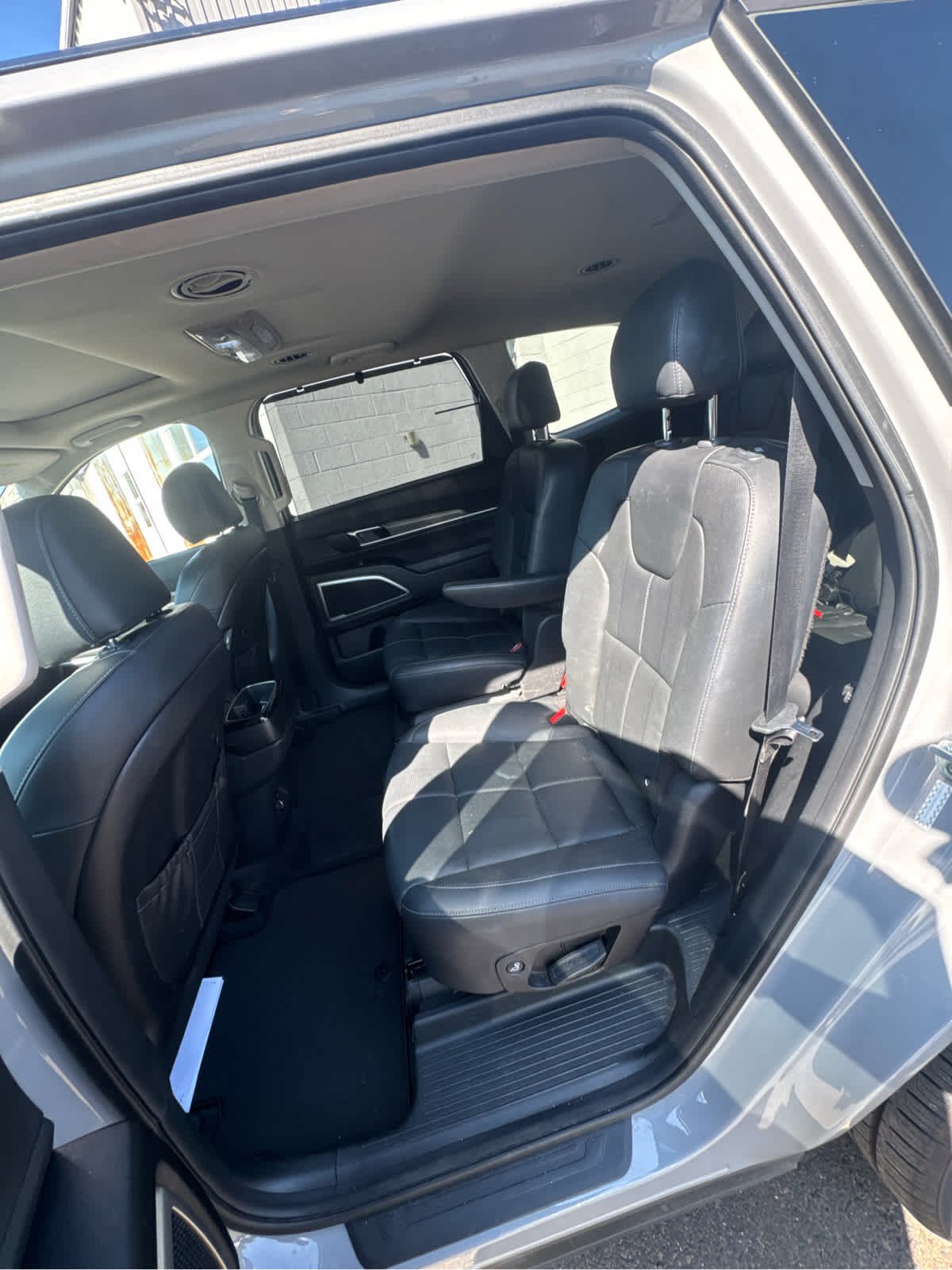 Used 2021 Wolf Gray Kia EX image 10