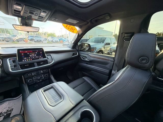 Used 2021  Chevrolet High Country image 12