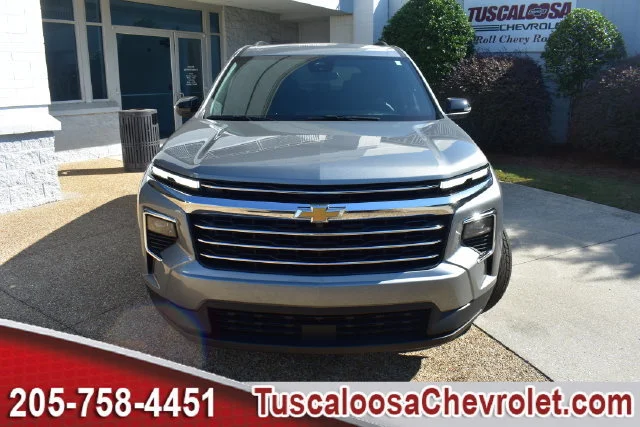 New 2027 Sterling Gray Metallic Chevrolet LT image 4