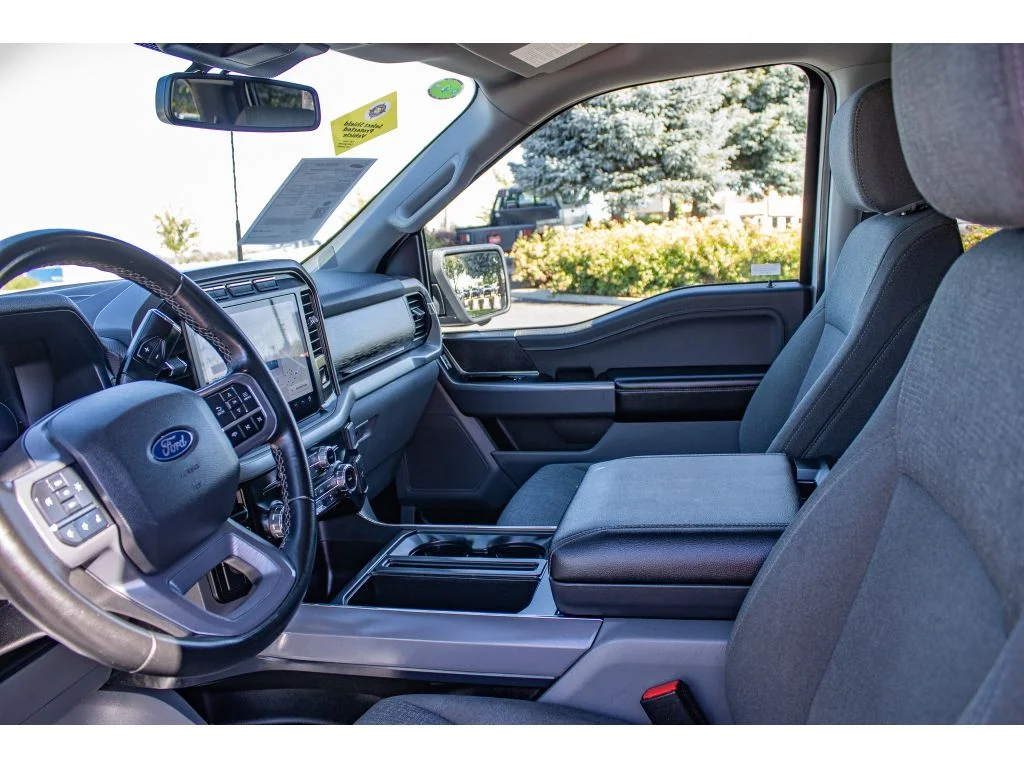 Used 2024 Oxford White Ford XLT image 28