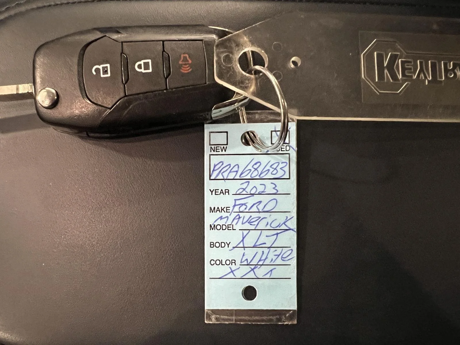 Used 2023 Oxford White Ford XLT image 28