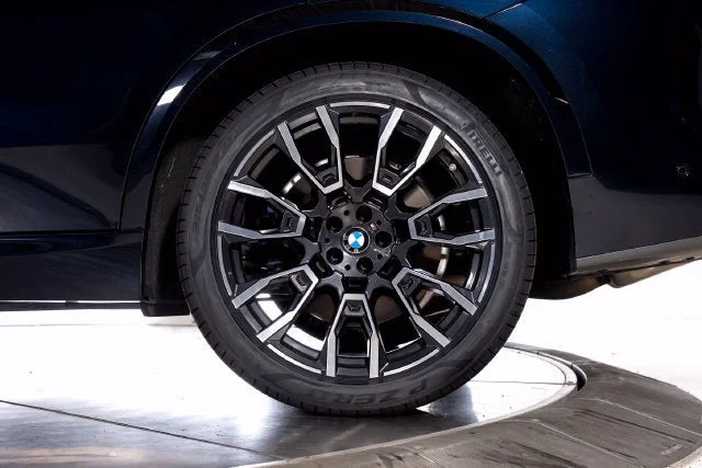 Used 2024 Carbon Black Metallic BMW M60i image 14
