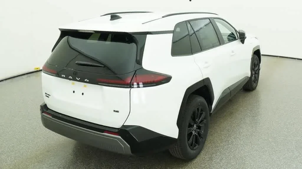 New 2026 Ice Cap Toyota SE image 8