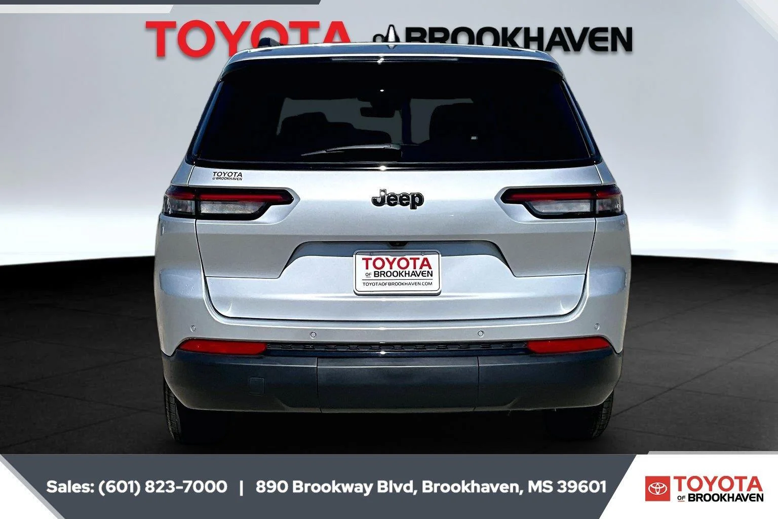 Used 2025 Silver Zynith Jeep Altitude X image 4