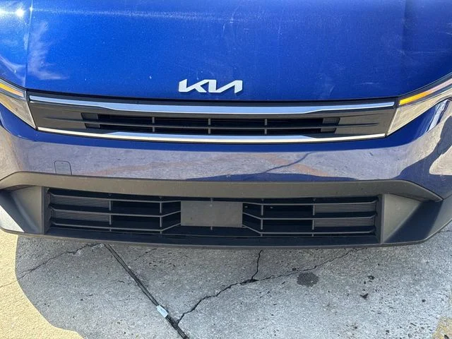 Used 2025 Blue Kia LXS image 3