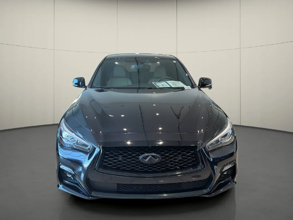 Used 2023 Black INFINITI Red Sport 400 image 2