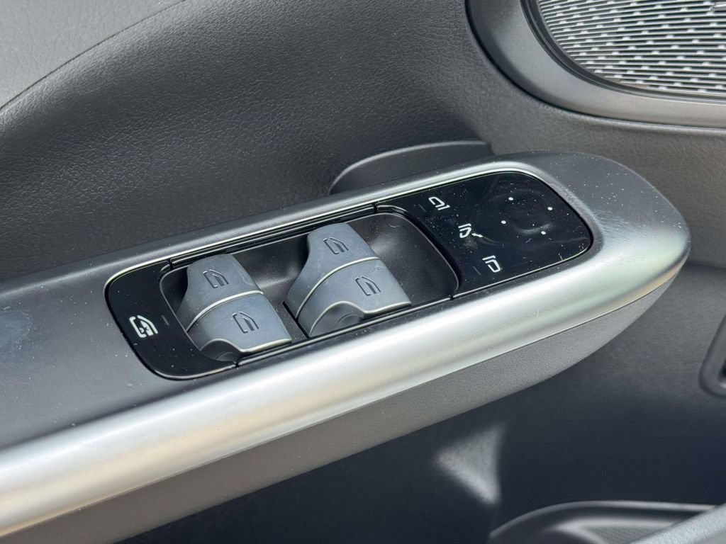 New 2026 Cirrus Silver Metallic Mercedes-Benz C 300 image 18