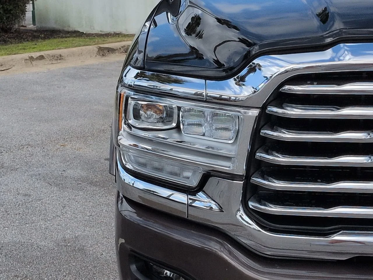 Used 2024 Diamond Black Ram Longhorn image 9