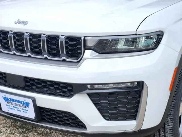 New 2026 Bright White Clear-Coat Exterior Paint Jeep Limited image 5