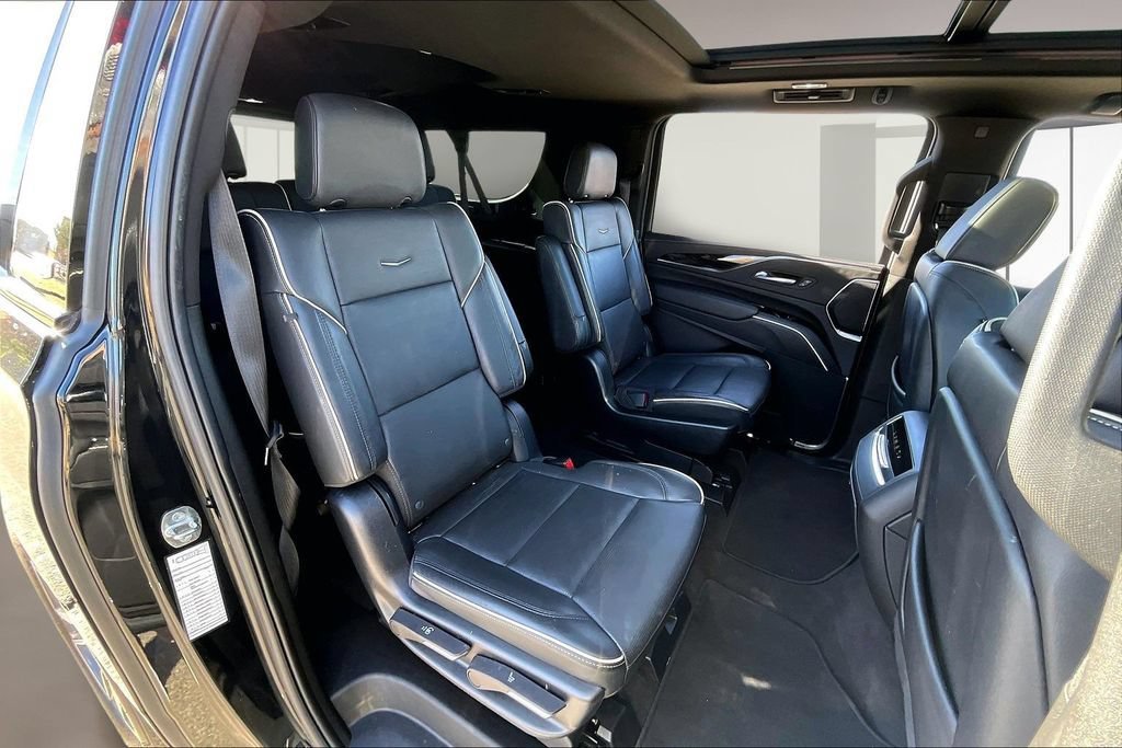 2023 Cadillac Escalade ESV Sport - Photo 29