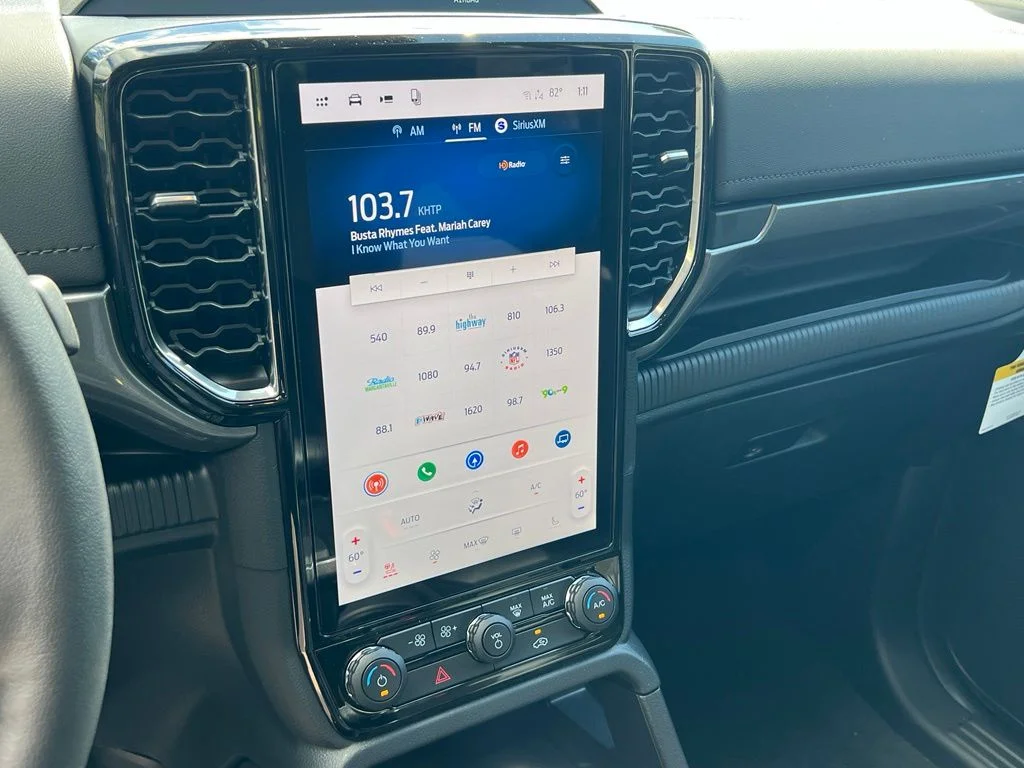 New 2026 Oxford White Ford Lariat® image 17