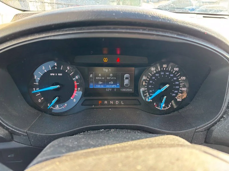 Used 2018 Silver Ford SE image 9