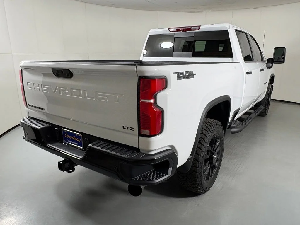 New 2026 Summit White Chevrolet LTZ image 10