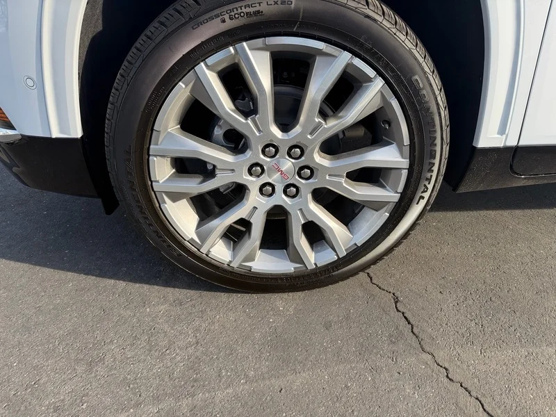 New 2026 Glacier White Tricoat GMC Denali image 27