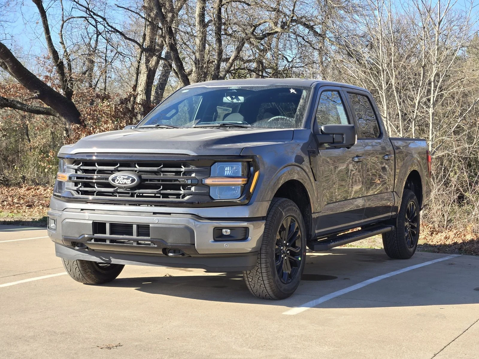 New 2026 Carbonized Gray Metallic Ford XLT image 2