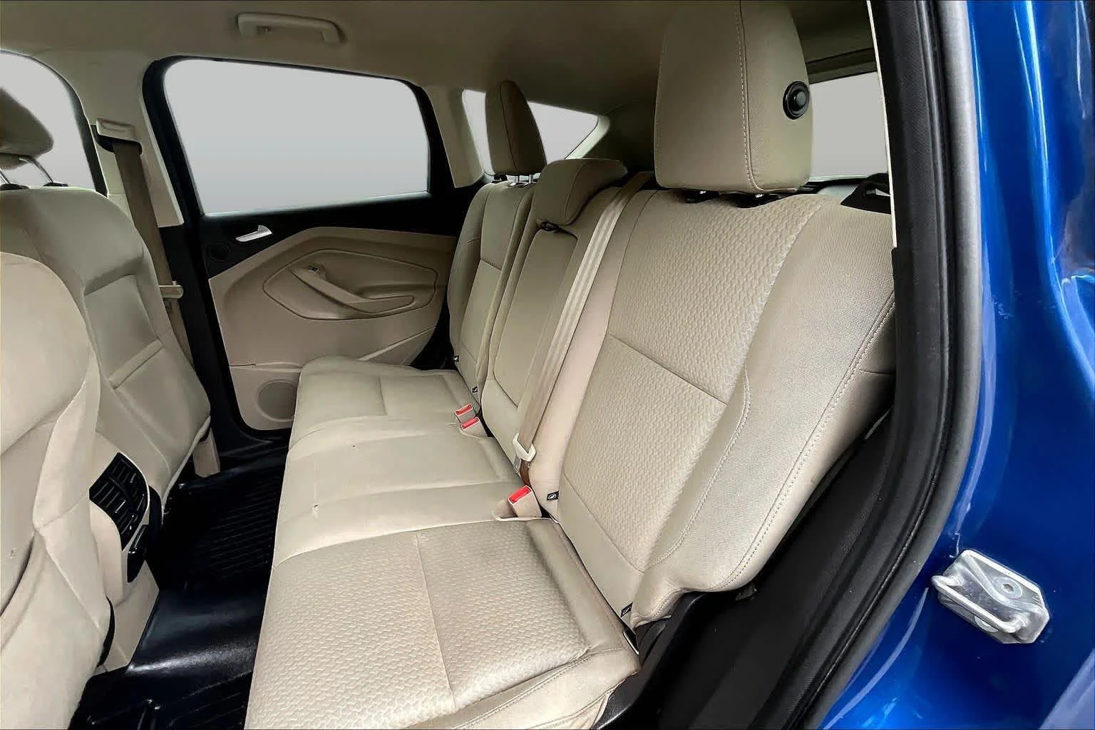 Used 2017 Lightning Blue Metallic Ford SE image 19